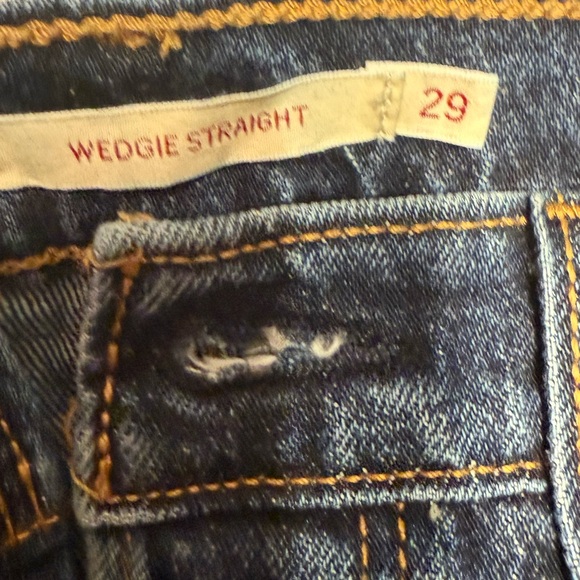 Levi's Women's Wedgie Straight Leg Distressed Jeans - Dark Blue | Sz 29 - Picture 5 of 5